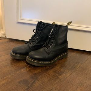 Dr. Marten - Size 7
